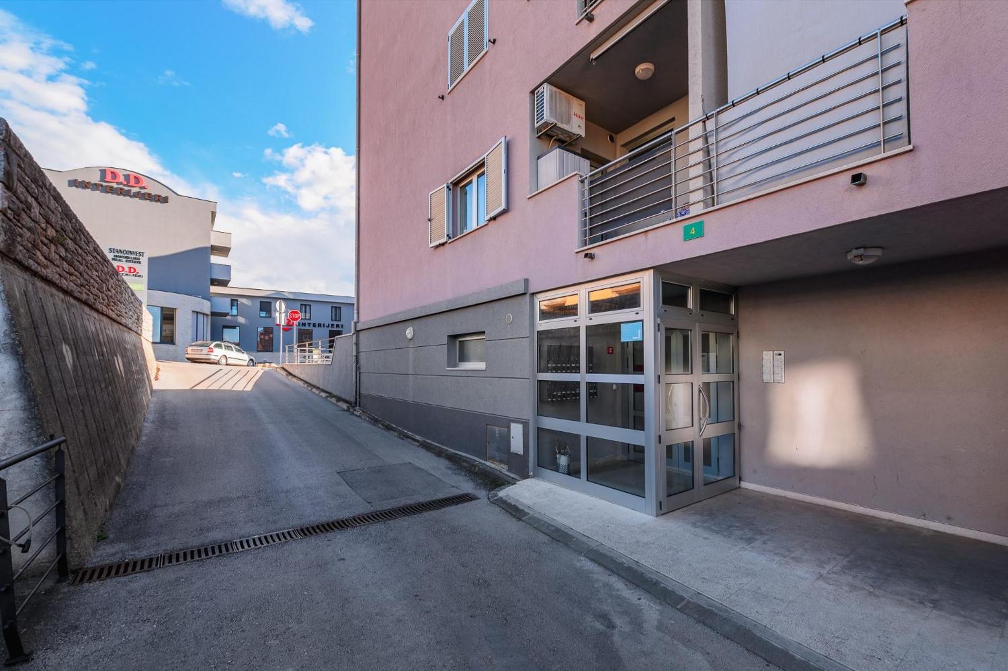 Aureo Apartment Pula Center Zewnętrze zdjęcie
