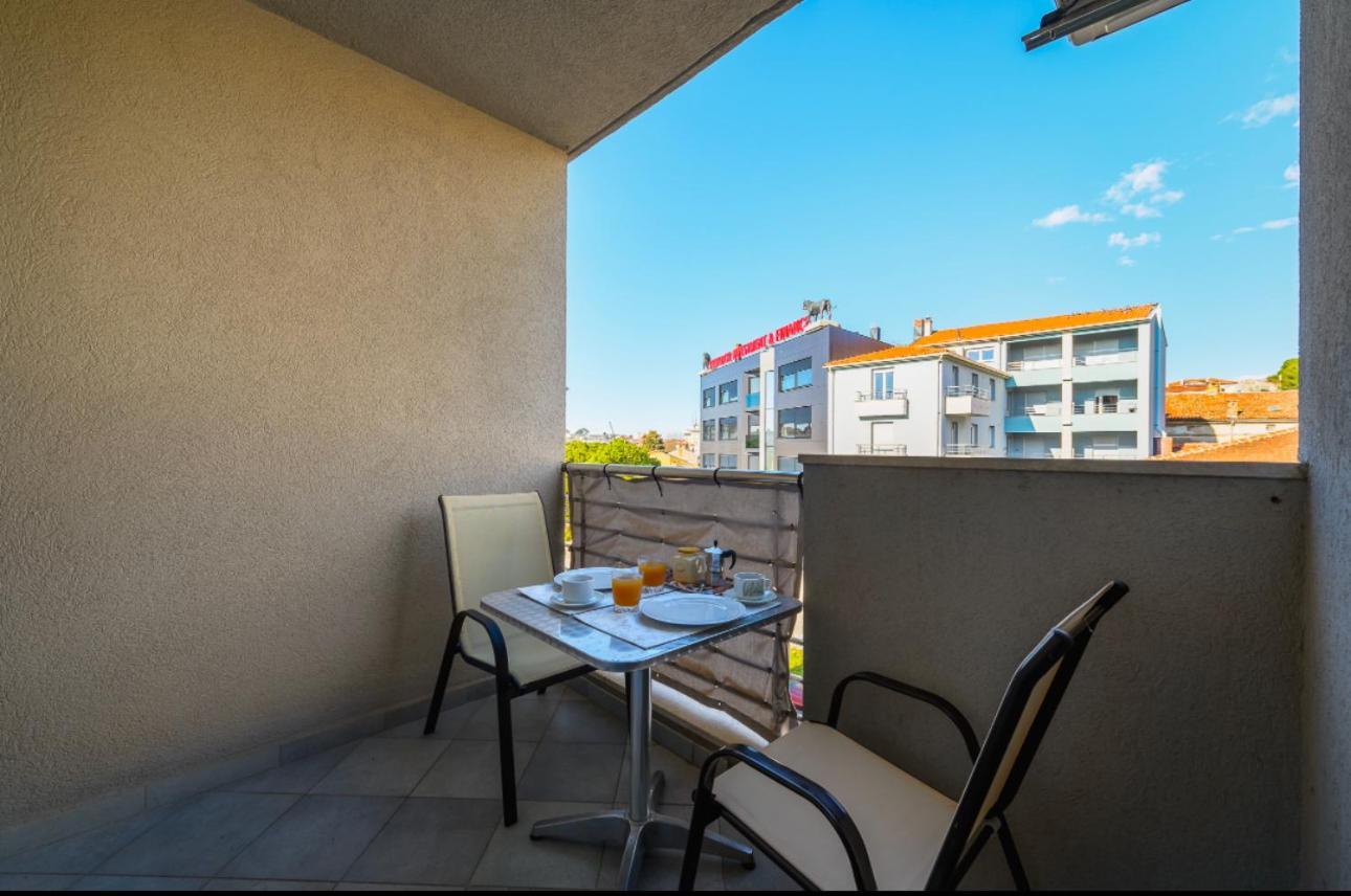 Aureo Apartment Pula Center Zewnętrze zdjęcie