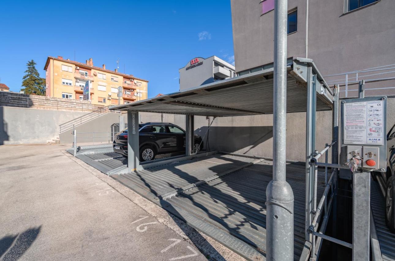 Aureo Apartment Pula Center Zewnętrze zdjęcie
